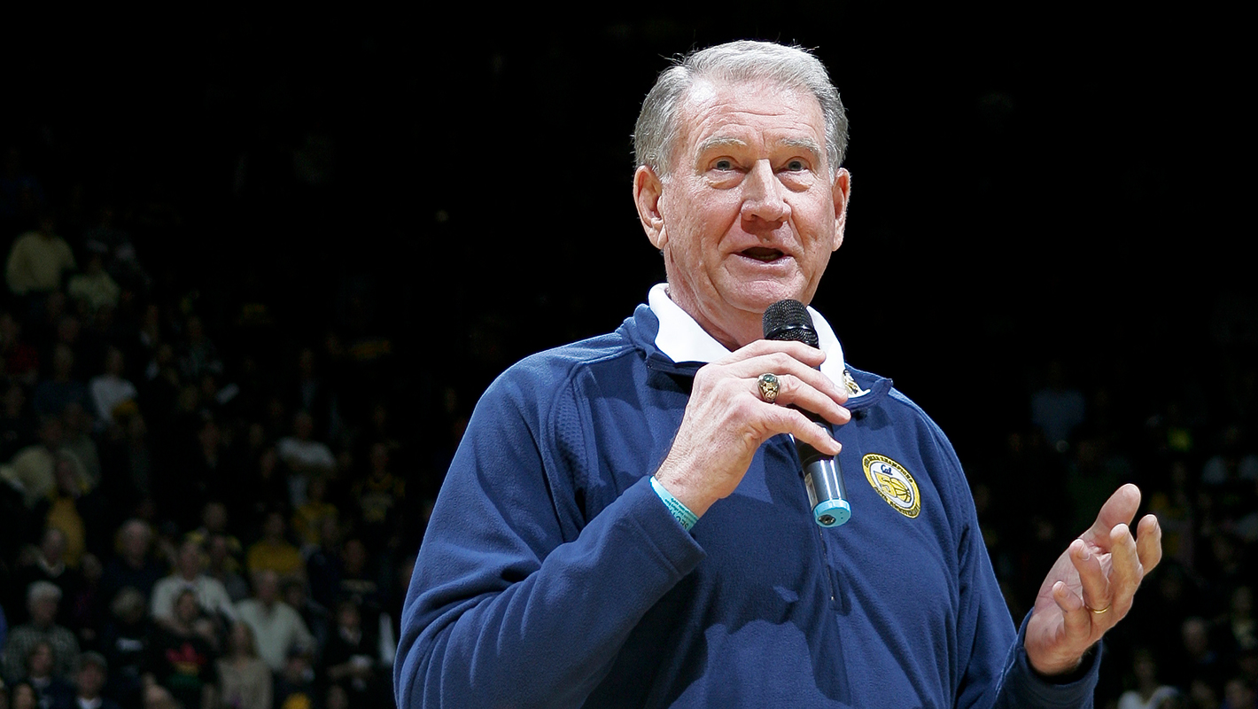 张伯伦杀了多少中锋,张伯伦爆砍100分