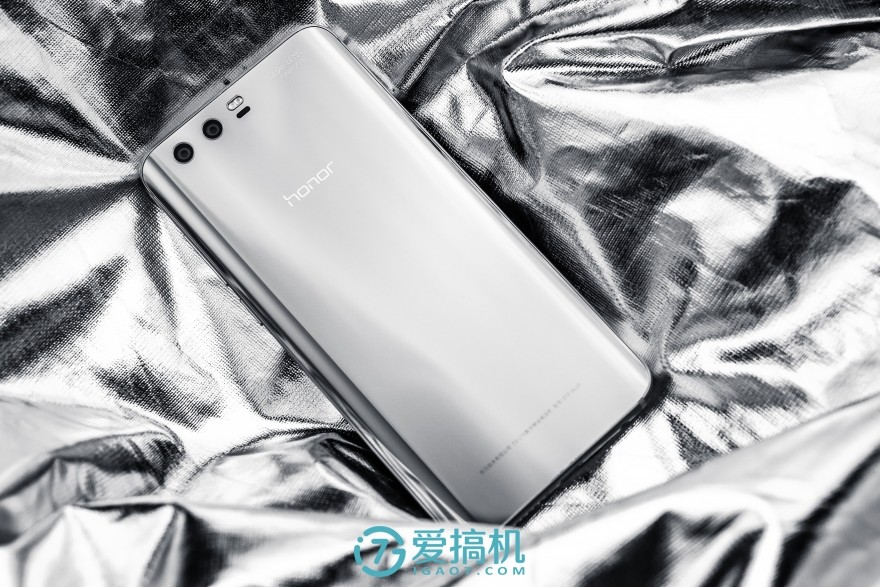 光荣9高配和标配区别在哪,光荣9支持ufs3.0吗