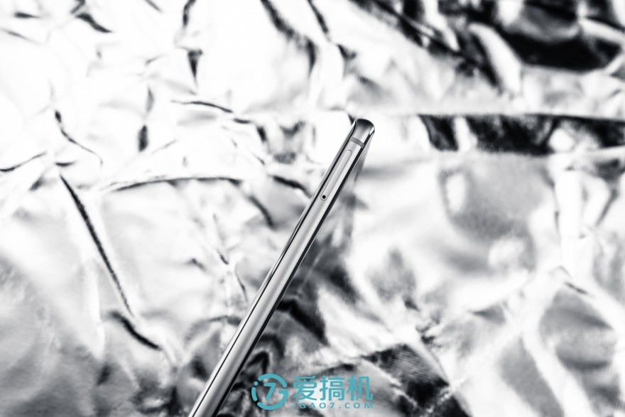 光荣9高配和标配区别在哪,光荣9支持ufs3.0吗