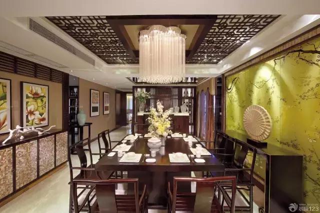 红木餐桌舌尖上的一抹红,红木餐桌上吃饭视频