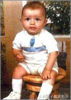 C罗，从一无所有的贫困少年到名满天下的世界足坛第一人的艰辛励志路：莫欺少年穷，苦难只会让我更强大