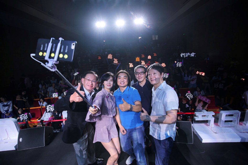 东风日产立于巅峰生而不凡,东风日产十周年庆典