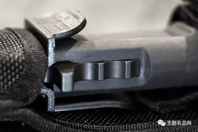 从极端*力武**的校官配刀进行开箱评价