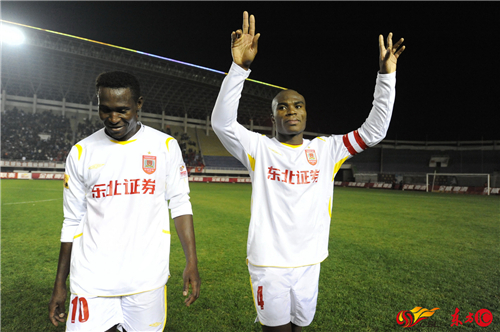 中超勿无私第九期：亚泰四哥卡巴雷罗缔造冠军的洪都拉斯铁卫