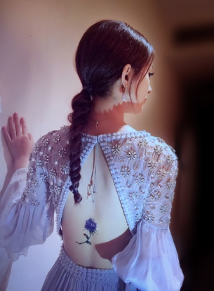 赵丽颖有种岁月沉淀之后的优雅,赵丽颖默默努力惊艳所有人