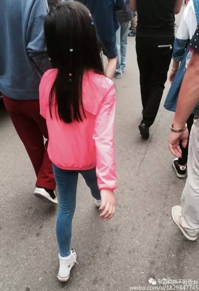 李嫣Style！王菲李亚鹏女儿变身超模05后都出来闯天涯了