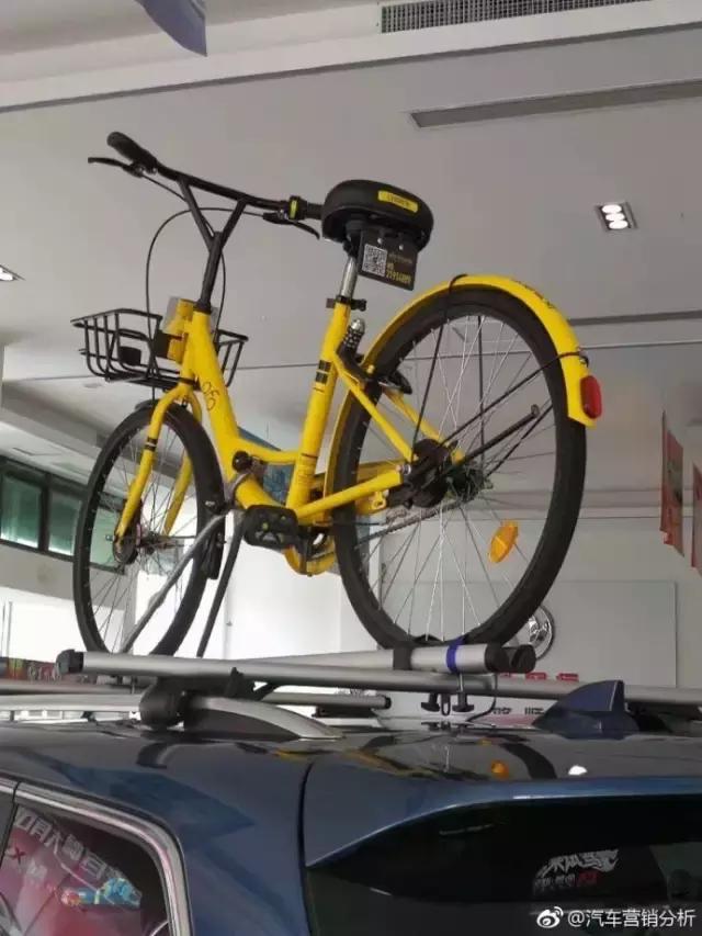 火星可乐气泡葡萄鸡尾酒,带火星的鸡尾酒