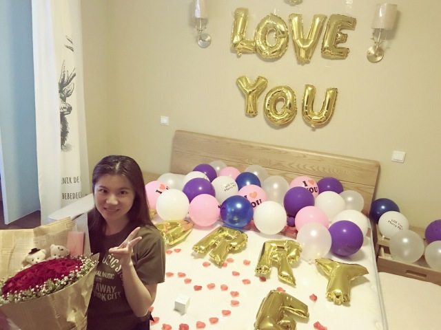 客片故事：没想到真心话大冒险游戏的惩罚，竟然这么快成了真！