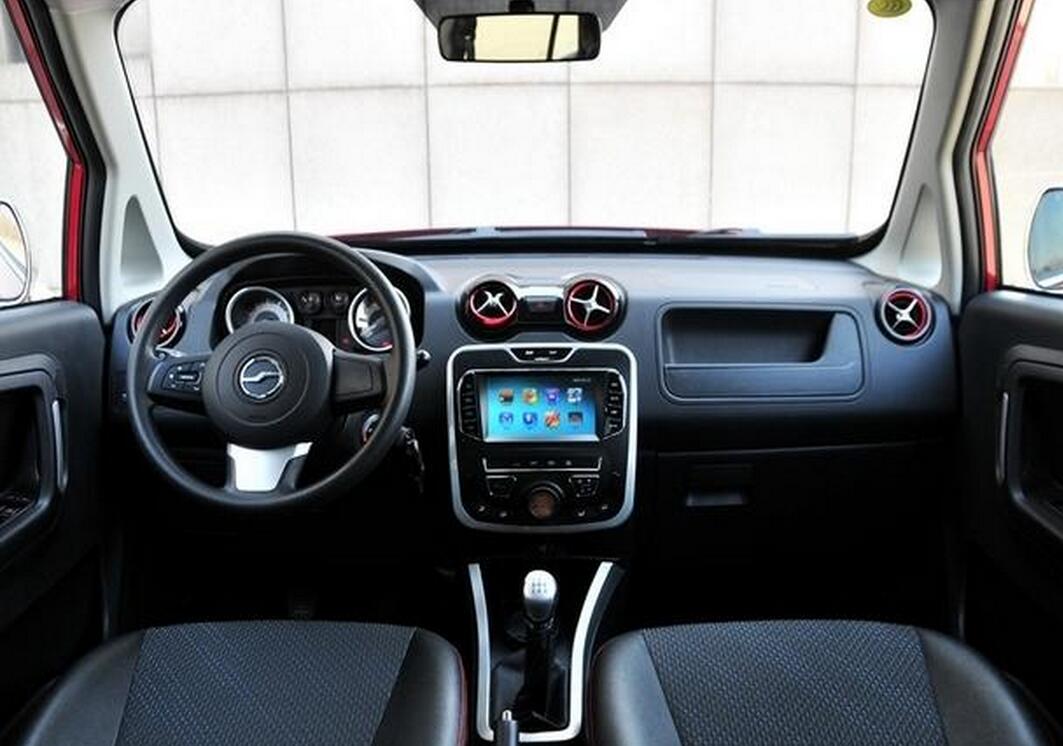 国产小型三菱suv,三菱手动挡3.0t动力最强的suv车型