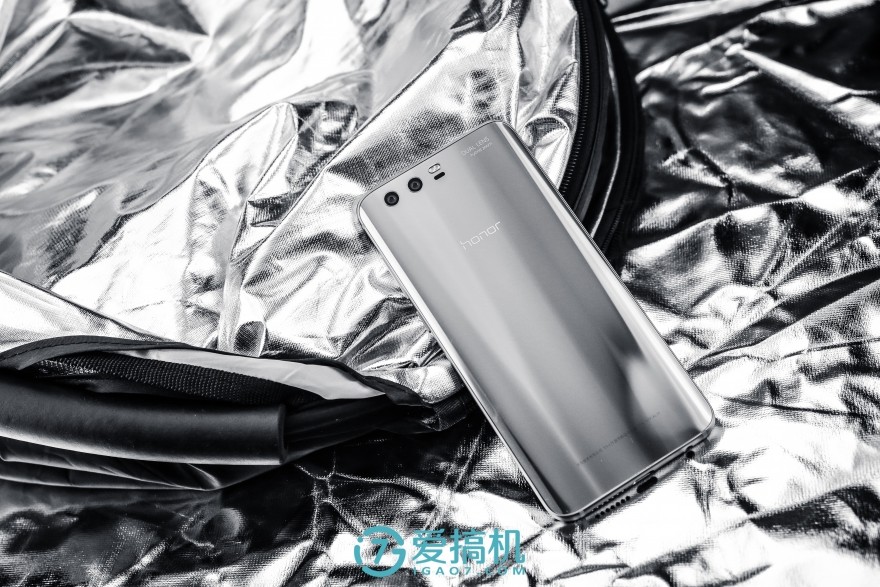 光荣9高配和标配区别在哪,光荣9支持ufs3.0吗