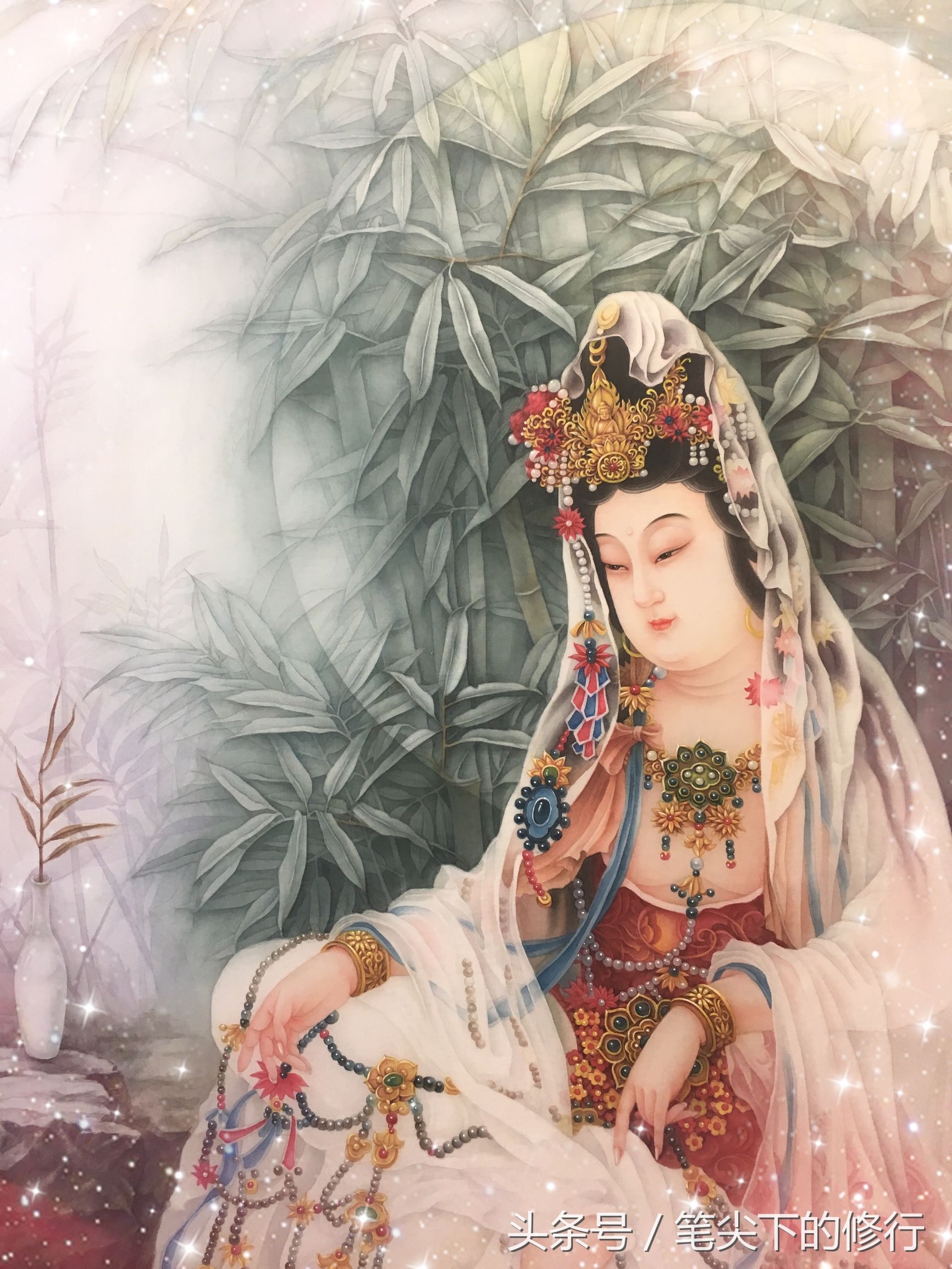 美到极致的菩萨｜听涛观瀑望水月，静思禅定得自在