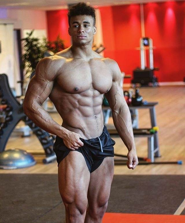 臀腿力量强化训练：6个动作强化臀腿增强下肢关节保护力量