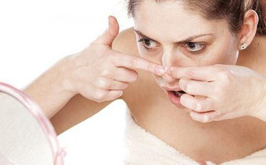 用手挤痘痘太用力皮肤变黑怎么办,用手挤痘痘的正确方法