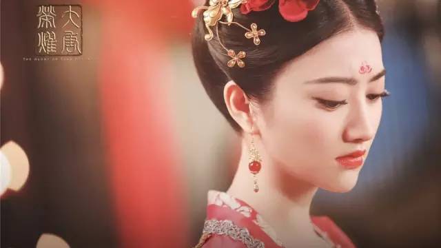 景甜在时尚圈有多火,景甜活动照太时尚了美到不行