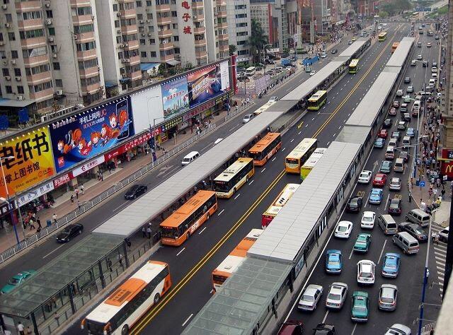 中国首条双快模式的快速公交,快速公交和普通公交区别