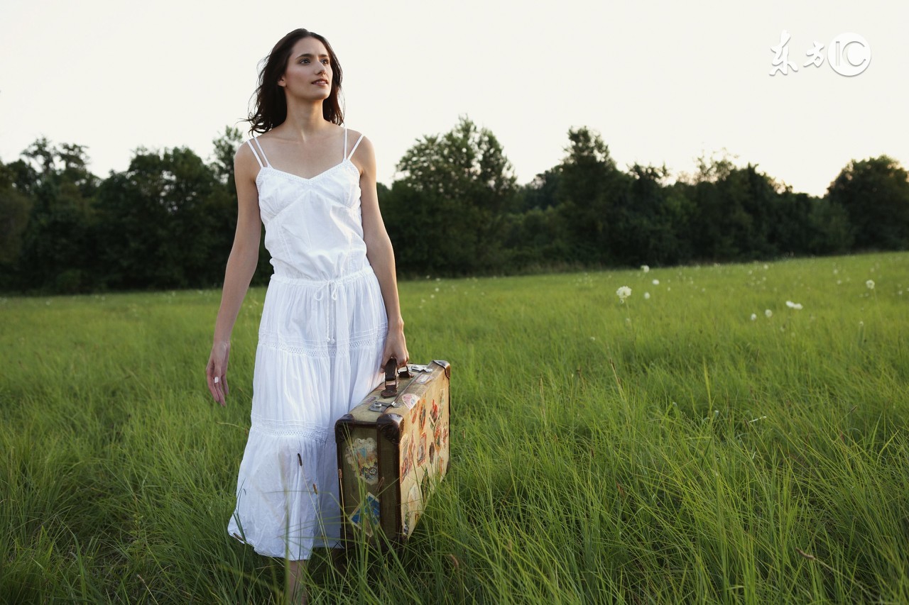 一个动作怎么拥有马甲线,不会走路可以练成马甲线的方法