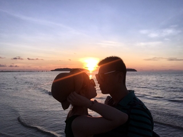 客片故事：没想到真心话大冒险游戏的惩罚，竟然这么快成了真！