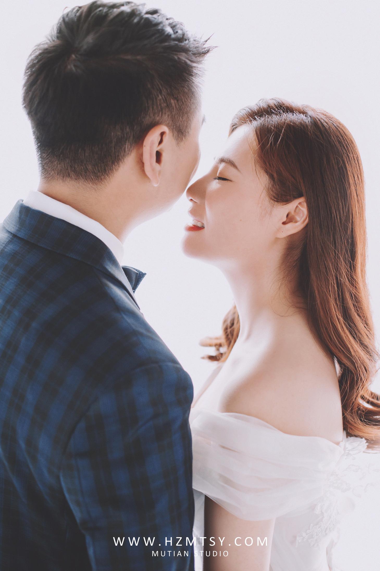 客片故事：没想到真心话大冒险游戏的惩罚，竟然这么快成了真！