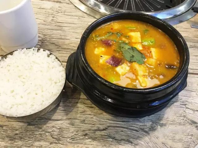 贵阳特点美食探店,贵阳十大必吃馆子排名