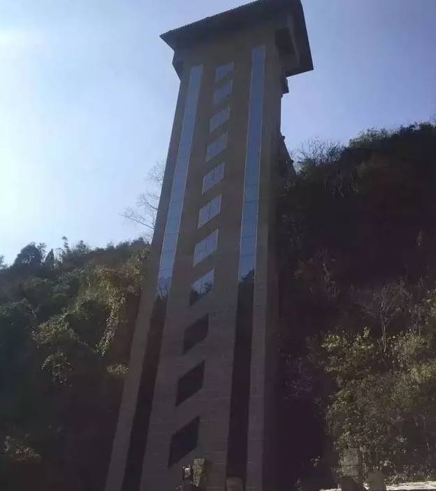 云南免费吃住跟团游骗人套路,云南6天5晚游玩卡骗局