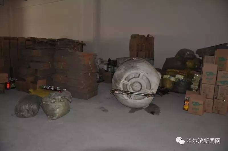 「提醒」转基因散装豆油冒充“九三非转基因”每箱便宜八九块｜市场九块五一斤上货，谎称“里道斯”上淘宝卖了近万单