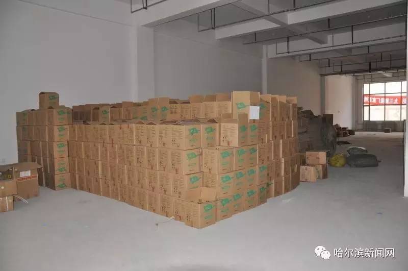 「提醒」转基因散装豆油冒充“九三非转基因”每箱便宜八九块｜市场九块五一斤上货，谎称“里道斯”上淘宝卖了近万单