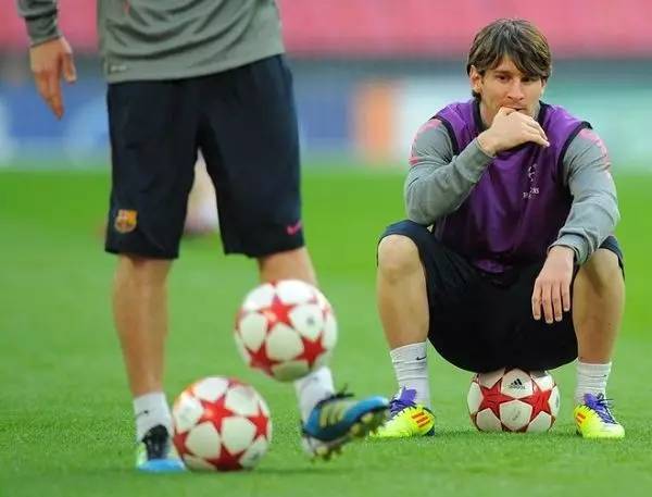 c罗招牌动作广告,c罗首秀宣传