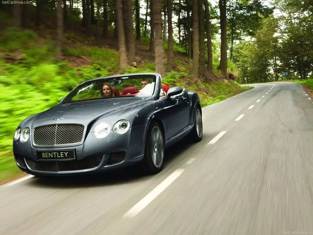 c罗招牌动作广告,c罗首秀宣传