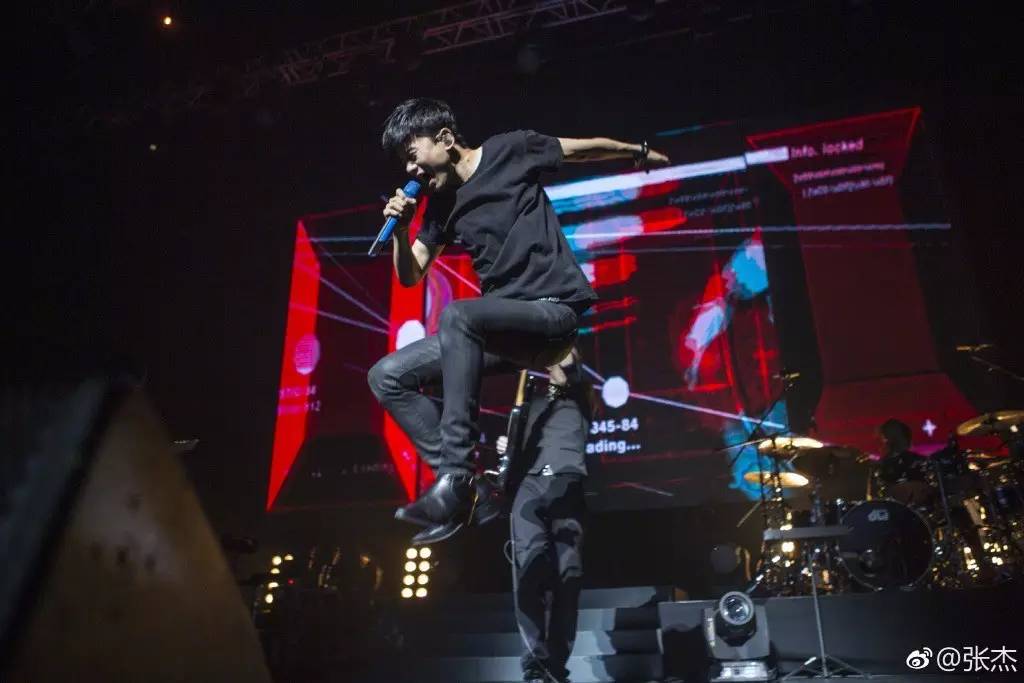 谢娜张杰最新情况,张杰被黑高能版就是爱