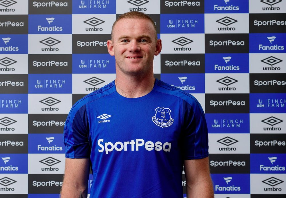 鲁尼在埃弗顿对曼联,鲁尼哪年离开曼联回归埃弗顿