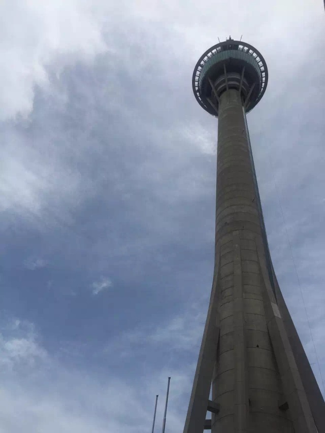 客片故事：没想到真心话大冒险游戏的惩罚，竟然这么快成了真！