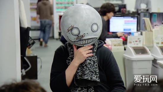 颓废、悲观、自卑：横尾太郎的人生三周目