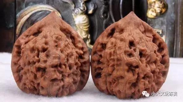 新手怎么选购文玩三棱核桃,文玩核桃怎么保养