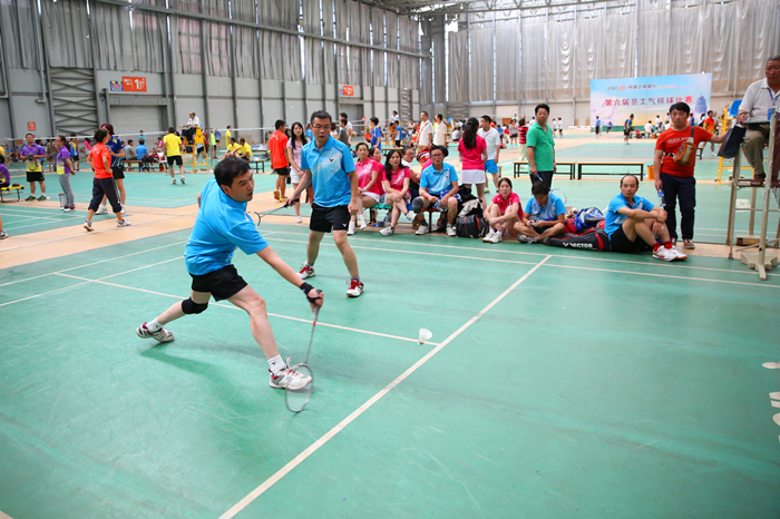 跳杀给力，他们说这对业余选手打出了专业级别的比赛，你怎么看？