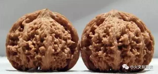 新手怎么选购文玩三棱核桃,文玩核桃怎么保养