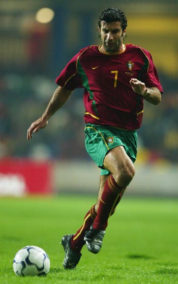 足坛80后,足球80后谢幕再见青春