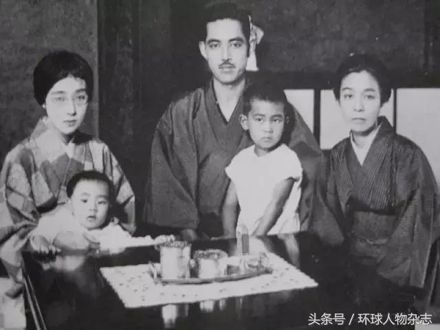 前景不利，后院失火，最近安倍过得很闹心，都是因为这两个女人