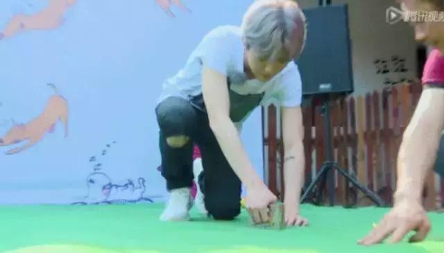 鹿晗约吧大明星,鹿晗关晓彤2017新年心愿