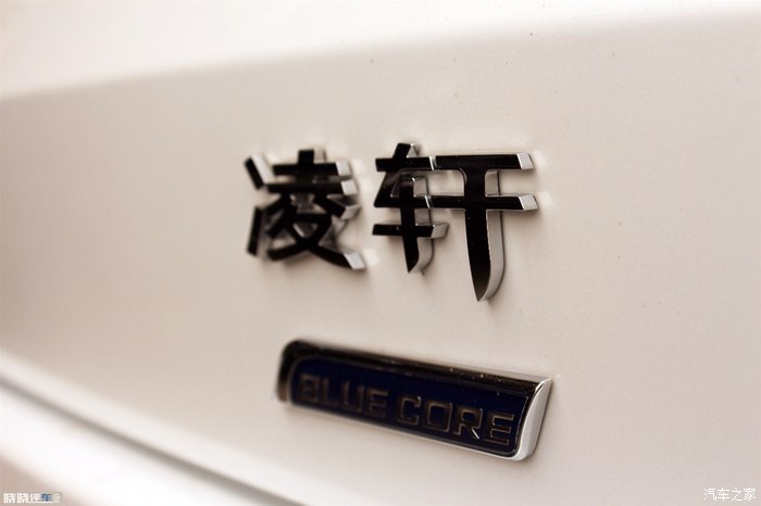 家庭用车是买七座suv还是mpv,长安凌轩7座mpv落地价格