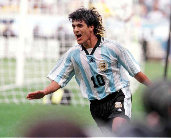 足球明星谁有独狼称号,世界足球巨星外号大全