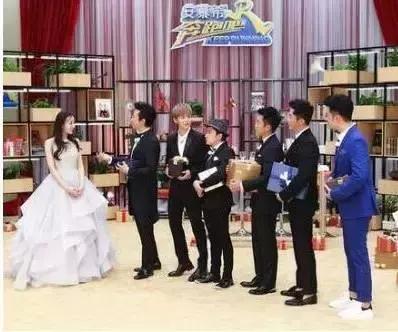 鹿晗迪丽热巴与鹿晗乔欣对比,鹿晗乔欣和鹿晗热巴