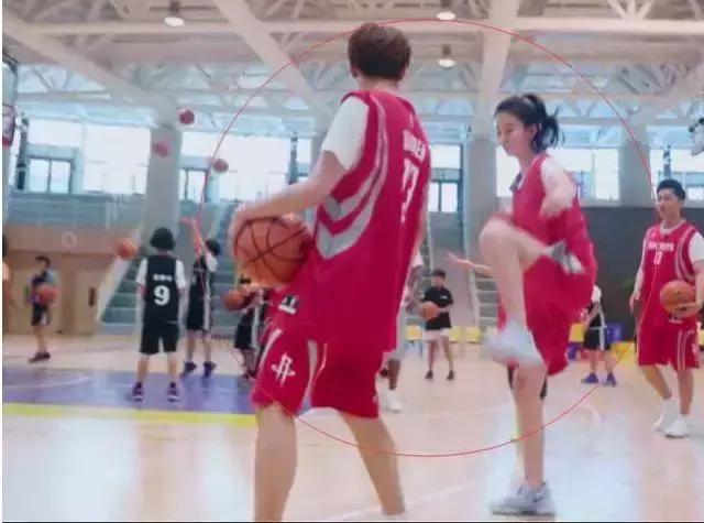 鹿晗迪丽热巴与鹿晗乔欣对比,鹿晗乔欣和鹿晗热巴