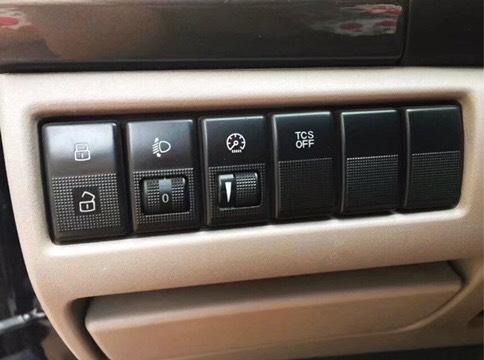 老款奔腾b70安全性,外观好看安全性高的车