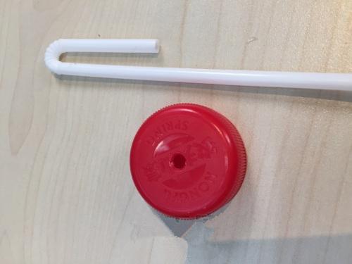 瓶子改造浇花神器,浇水瓶自制浇花神器