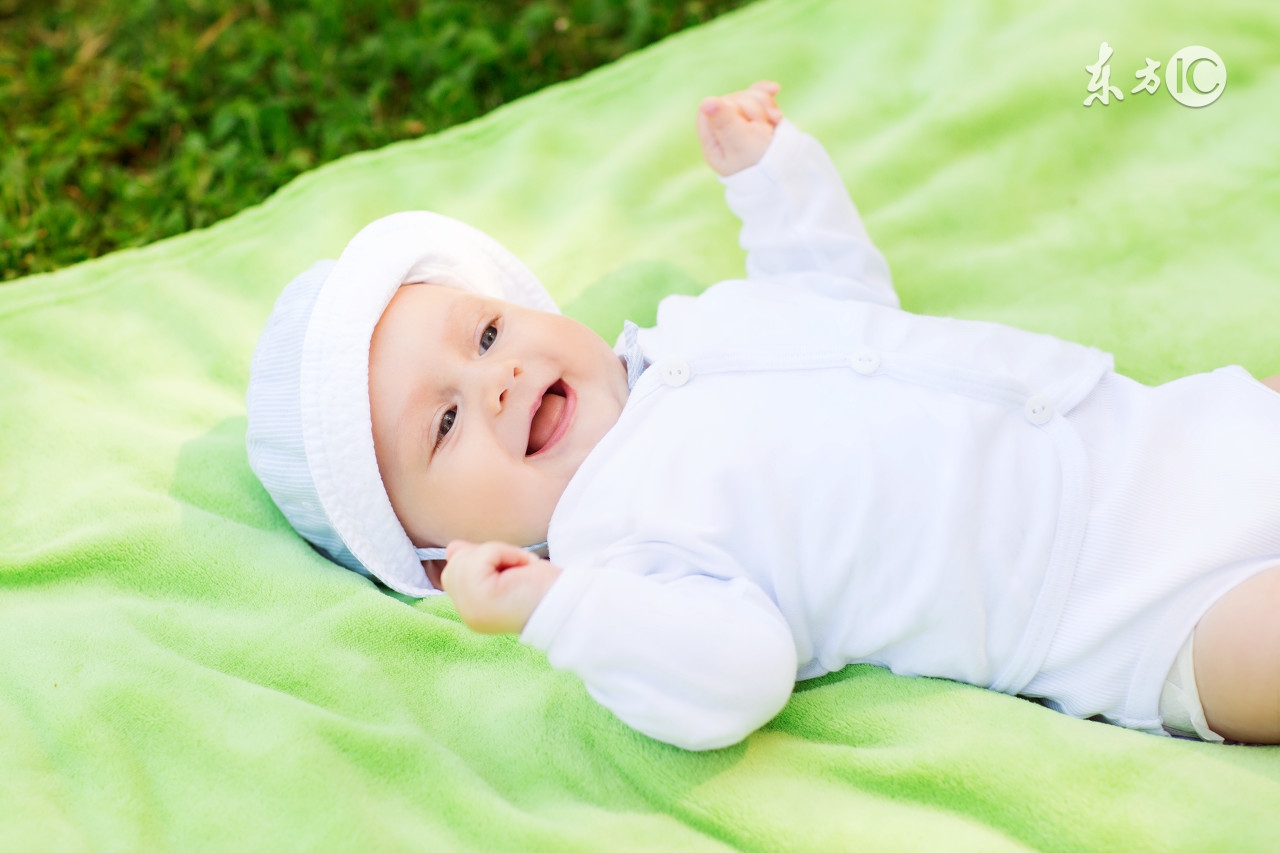 刚出生的婴儿长牙有什么迷信说法,38岁了还在长牙有什么迷信的说法