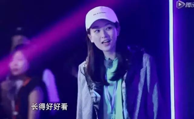 鹿晗迪丽热巴与鹿晗乔欣对比,鹿晗乔欣和鹿晗热巴