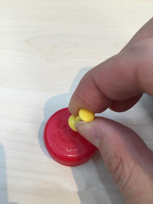 瓶子改造浇花神器,浇水瓶自制浇花神器