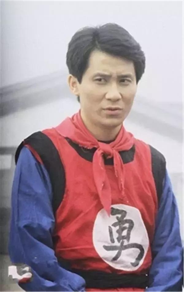 傅艺伟老版封神榜演出图片,封神榜傅艺伟和汤镇宗对台词