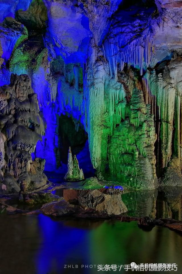 拍夜景，有两大门槛相机都跨越不过去，手机却能