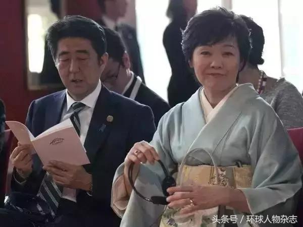 前景不利，后院失火，最近安倍过得很闹心，都是因为这两个女人